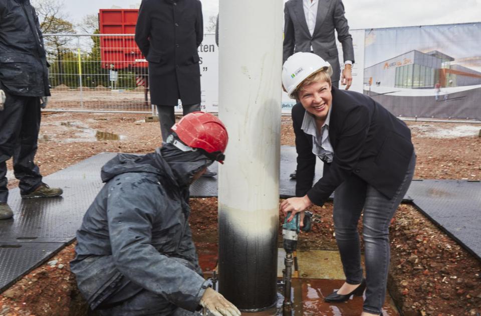 eerste kolom zetting horeca van zon marion van zon zaakvoerder samen met mathi gijbels mathieu gijbels