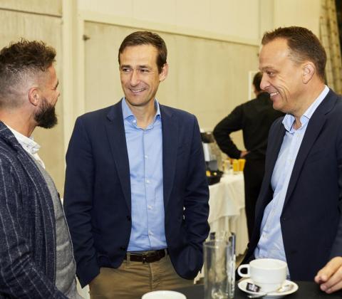 Mathieu Gijbels laat ondernemers verzamelen op het “Zuiderpark” in Genk 
