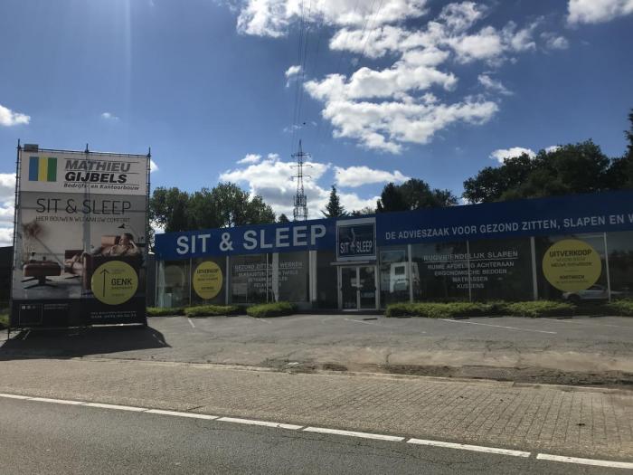 sit_and_sleep_-_mathieu_gijbels_-_totem_-_persbericht.jpg
