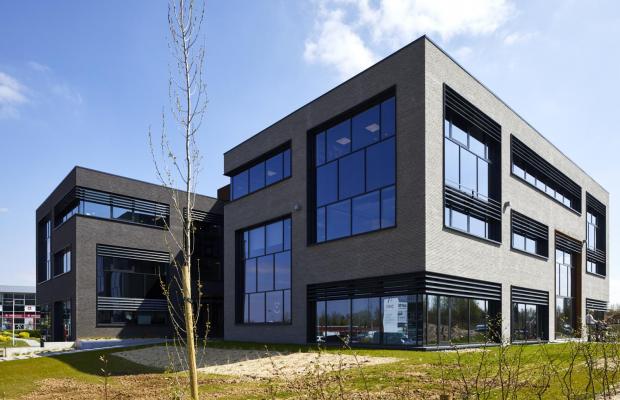 Axis Cubics, Mont Saint Guibert, staalbouw, betonbouw, mathieu gijbels, nieuwbouw