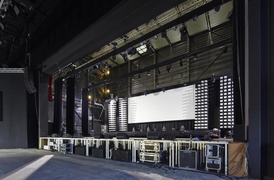 Grenslandhallen Ethias theater Hasselt bouwbedrijf Mathieu Gijbels nieuwbouw 