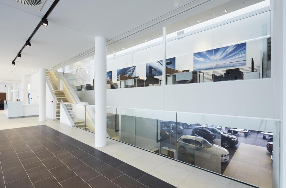 bmw van osch concessie hasselt nieuwbouw garagebouw mathieu gijbels bouwbedrijf limburg