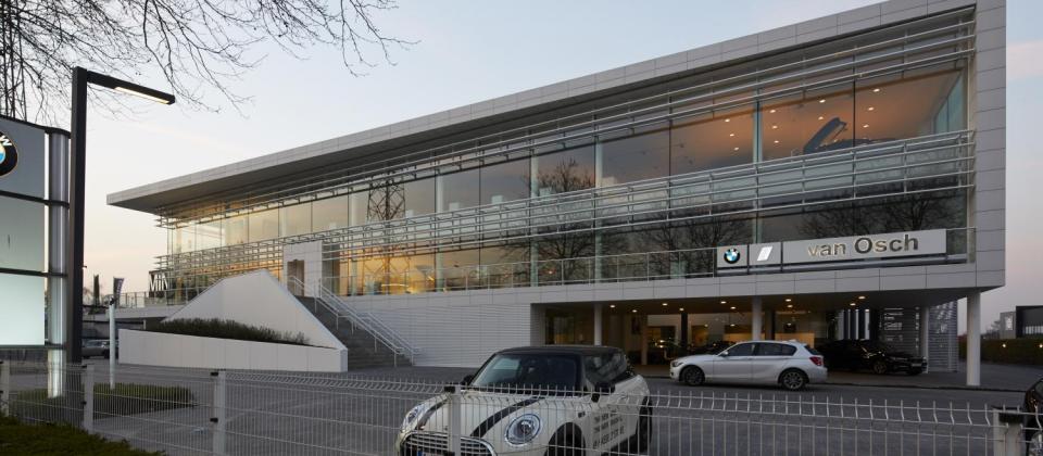 bmw van osch concessie hasselt nieuwbouw garagebouw mathieu gijbels bouwbedrijf limburg