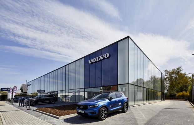 volvo de keulenaer beveren renovatie showroom auto bouwbedrijf mathieu gijbels limburg oudsbergen