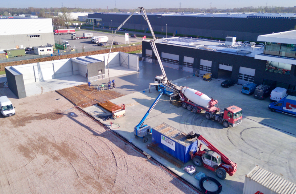 beton gieten werf mathieu gijbels limburg voor atlas copco boom antwerpen