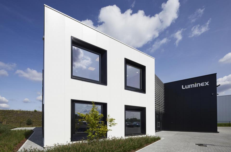 data distributie luminex genk tomorrowland leverancier nieuwbouw zwartberg bouwbedrijf mathieu gijbels limburg oudsbergen