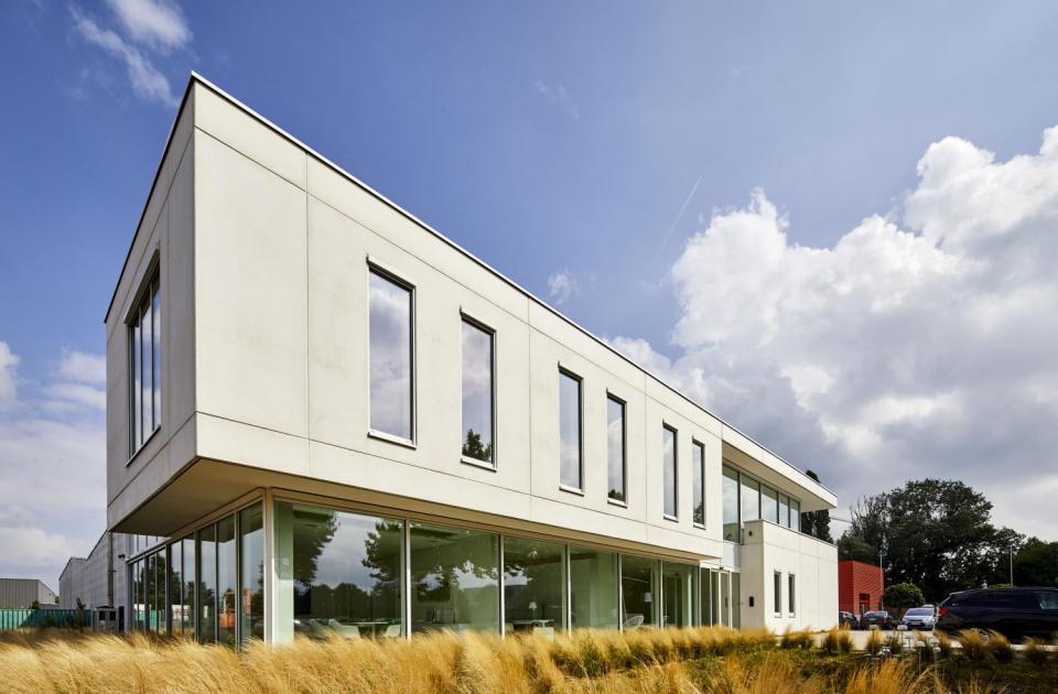 chocolade machines prefamac lummen uitbreiding gebouw nieuw bouwbedrijf mathieu gijbels limburg oudsbergen