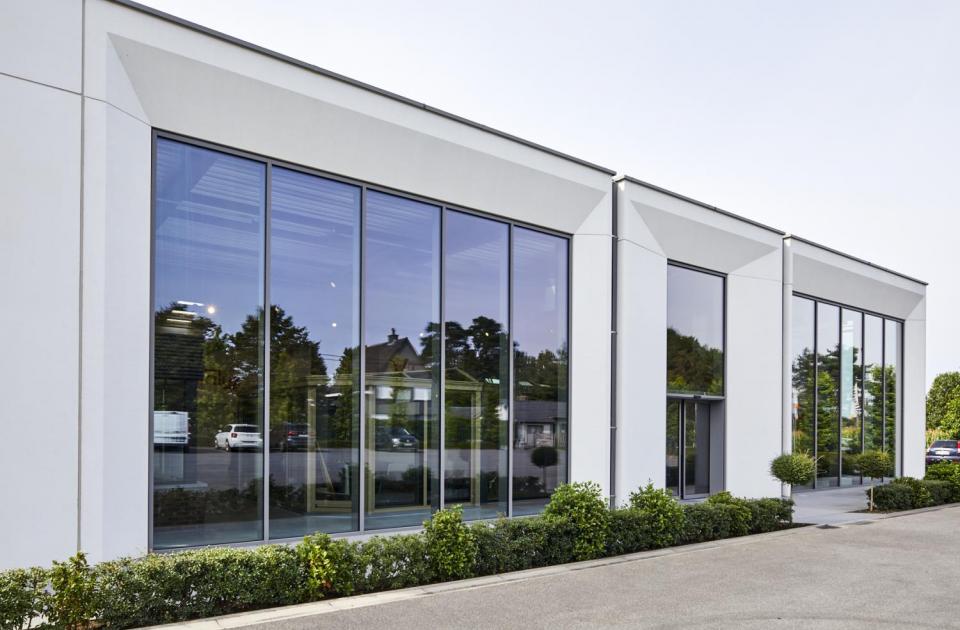 Vitralux, Renovatie, showroom, mathieu gijbels, betonbouw, staalbouw, 