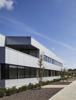 duplast bilzen disposables thermo box nieuwbouw magazijn bouwbedrijf limburg mathieu gijbels