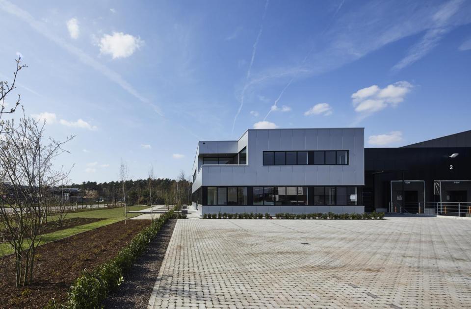 duplast bilzen disposables thermo box nieuwbouw magazijn bouwbedrijf limburg mathieu gijbels