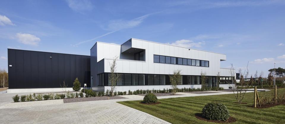 duplast bilzen disposables thermo box nieuwbouw magazijn bouwbedrijf limburg mathieu gijbels