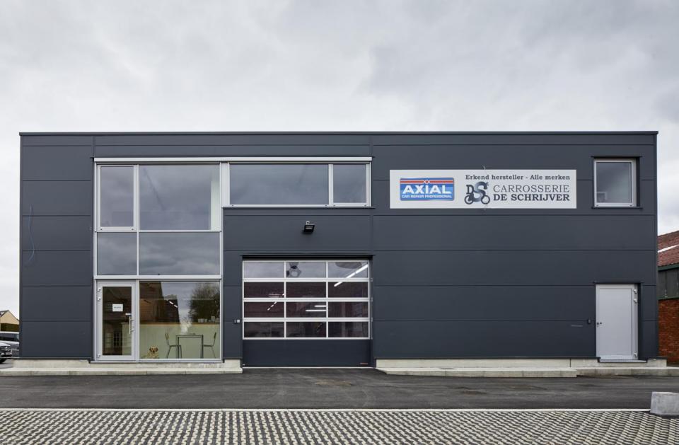 carrosserie bedrijf de schrijver ursel auto renovatie uitbreiding gebouw bouwbedrijf mathieu gijbels limburg oudsbergen