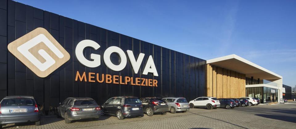 gova meubelen lier gevel renovatie inkom bouwbedrijf mathieu gijbels limburg oudsbergen