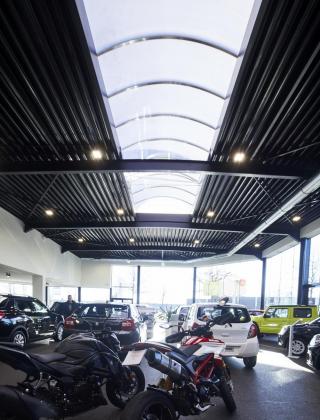 garage de baets hasselt Suzuki en Ssangyong  renovatie uitbreiding bouwbedrijf mathieu gijbels limburg
