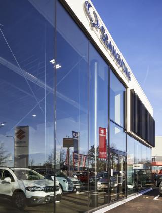 garage de baets hasselt Suzuki en Ssangyong  renovatie uitbreiding bouwbedrijf mathieu gijbels limburg