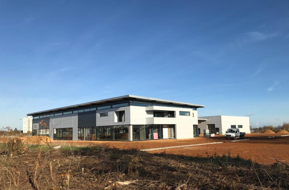 Autohaus Sazma Duren garage garagebouw bouwbedrijf Limburg oudsbergen Mathieu Gijbels