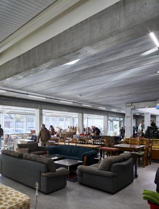 nieuwbouw SPIT Heverlee Kringloopwinkel gebouwd door Mathieu Gijbels interieur
