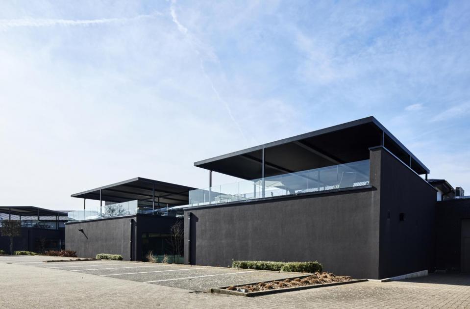 Cockaert design, meise, uitbreiding, mathieu gijbels bouwbedrijf, winkelpand