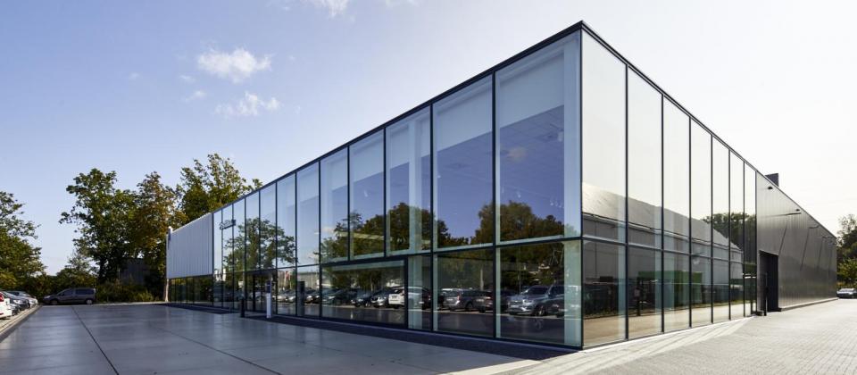 Volvo Postiaux, garage, Mathieu Gijbels, Oudsbergen, Schoten, garagebouw, nieuwbouw, garagebedrijf, brecht