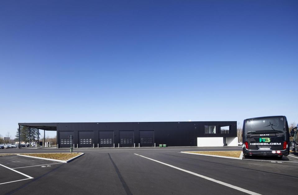 Heidebloem, Lanaken, autobussen, autocars, autocarbedrijf, vervoersmaatschappij, Mathieu Gijbels, Nieuwbouw