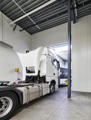 MAN Kobbegem, renovatie, bouwbedrijf logistiek, Mathieu Gijbels, uitbreiding