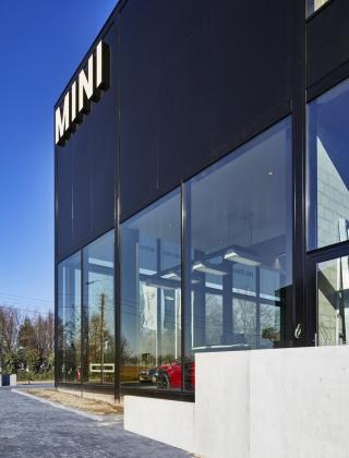 DaVo Tongeren, BMW & MINI Concessie, nieuwbouw, garagebouw, Mathieu Gijbels