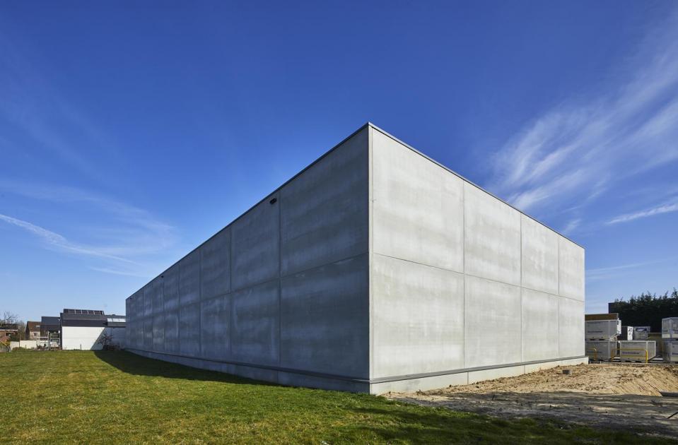 Koru Company, Loodsen, nieuwbouw, betonbouw, Melsbroek, Mathieu Gijbels, bouwbedrijf limburg