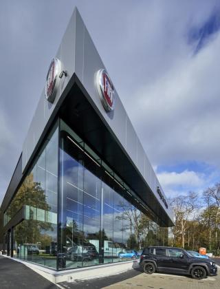 Garage De Maeyer, Garagebouw, Nieuwbouw, Mathieu Gijbels, Sint-Niklaas, showroom, De Voordenkers