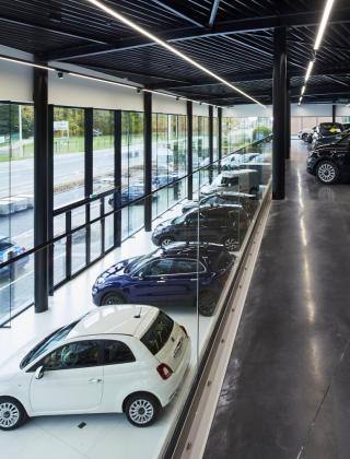 Garage De Maeyer, Garagebouw, Nieuwbouw, Mathieu Gijbels, Sint-Niklaas, showroom, De Voordenkers
