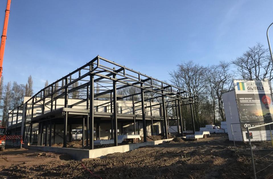Garage De Maeyer, Garagebouw, Nieuwbouw, Mathieu Gijbels, Sint-Niklaas, showroom, De Voordenkers