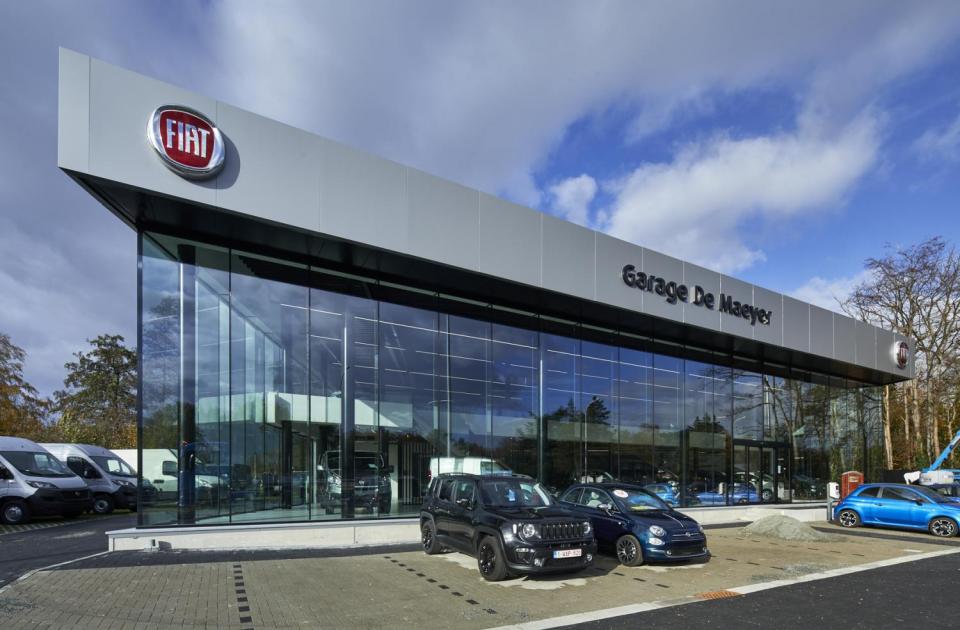 Garage De Maeyer, Garagebouw, Nieuwbouw, Mathieu Gijbels, Sint-Niklaas, showroom, De Voordenkers