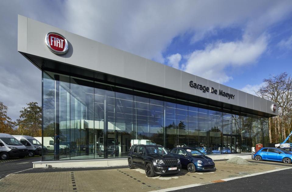 Garage De Maeyer, Garagebouw, Nieuwbouw, Mathieu Gijbels, Sint-Niklaas, showroom, De Voordenkers