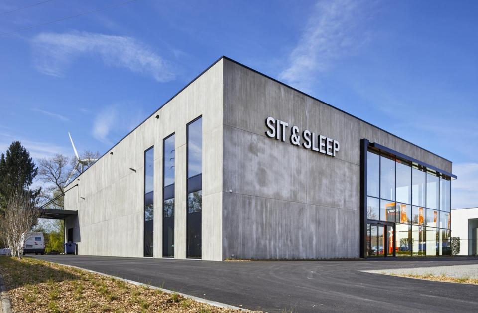 Sit & Sleep, Hasselt, Genkersteenweg, winkelpand, Mathieu Gijbels, Oudsbergen, nieuwbouw