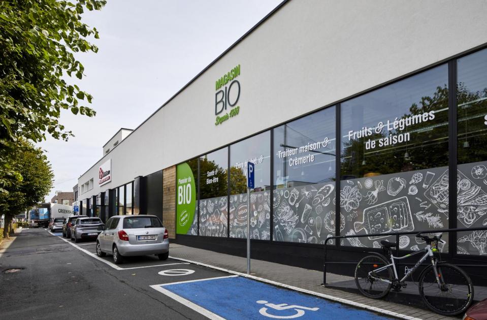 Virimmo, winkelpand, pand, gevelrenovatie, gevel, mathieu gijbels, bouwbedrijf, renovatie