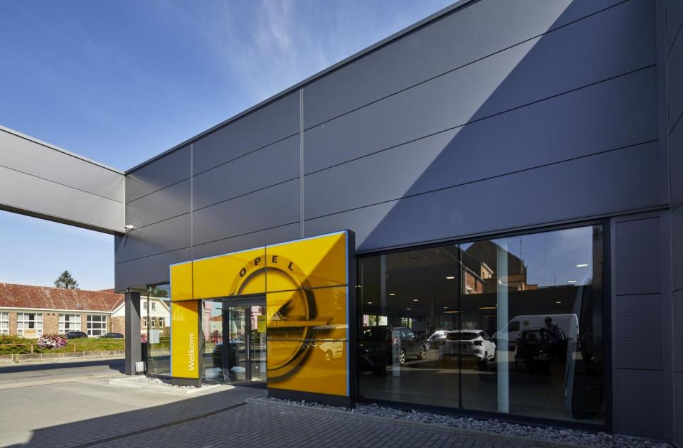 Central Ninove, opelgarage, garagebouw, garage, renovatie, renoveren, garage renoveren, mathieu gijbels