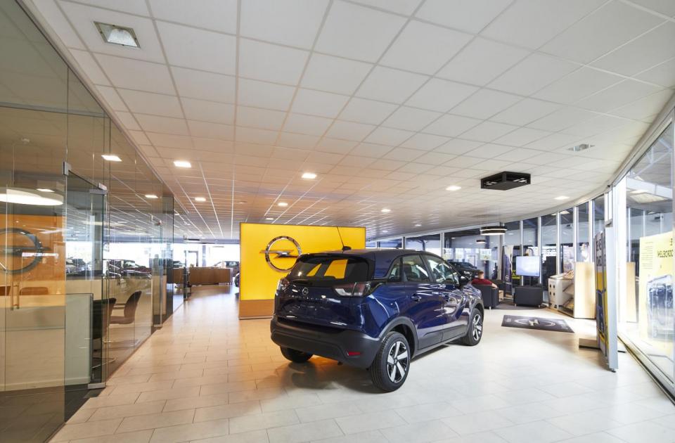 Central Ninove, opelgarage, garagebouw, garage, renovatie, renoveren, garage renoveren, mathieu gijbels