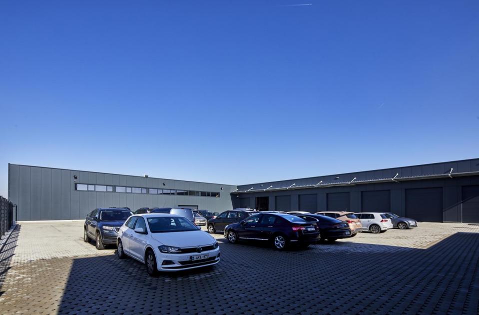 Garage D'Haene, Ghislenghien, garagebouw, nieuwbouw, mathieu gijbels, industriebouw