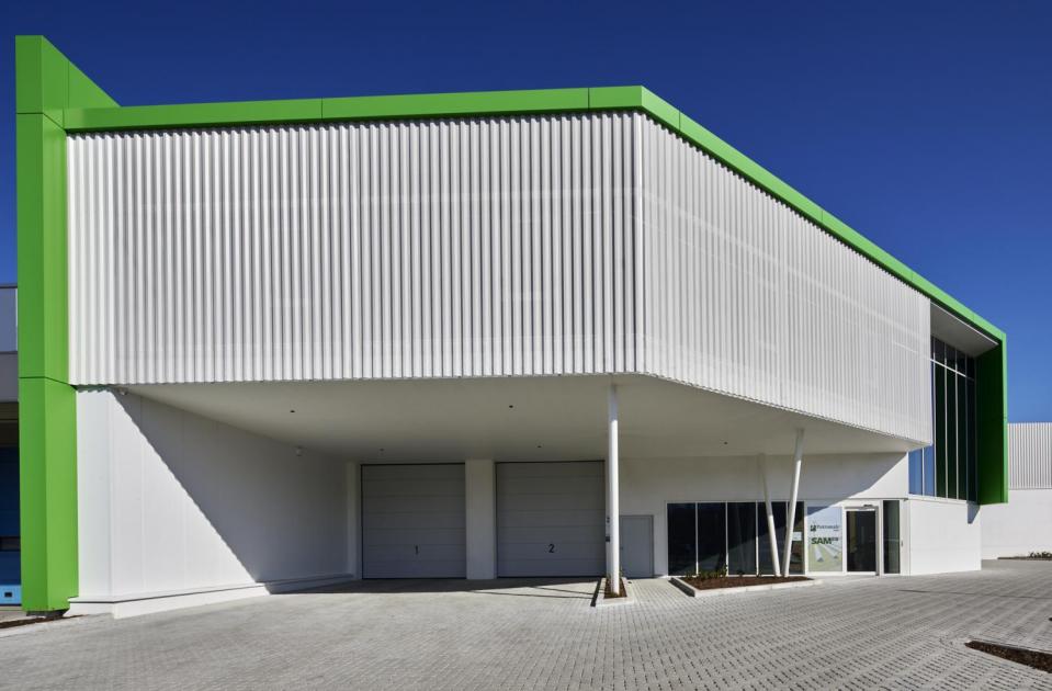 Patronale Samco, Heusden-Zolder kantoor, opslagruimte en dispatching kmo - units, nieuwbouw, bouwdroom, staalbouw, betonbouw, mathieu gijbels
