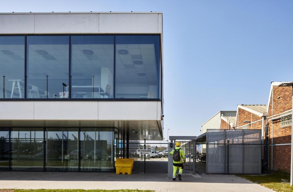 Shell gatehouse, gent, toegangsgebouw site, shell belgium, nieuwbouw, mathieu gijbels, staalbouw, betonbouw