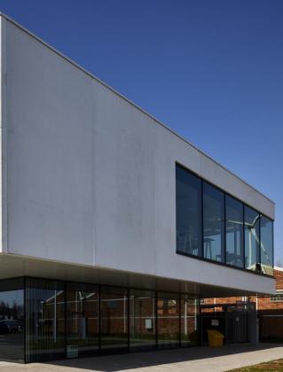 Shell gatehouse, gent, toegangsgebouw site, shell belgium, nieuwbouw, mathieu gijbels, staalbouw, betonbouw