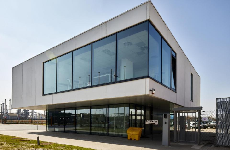 Shell gatehouse, gent, toegangsgebouw site, shell belgium, nieuwbouw, mathieu gijbels, staalbouw, betonbouw