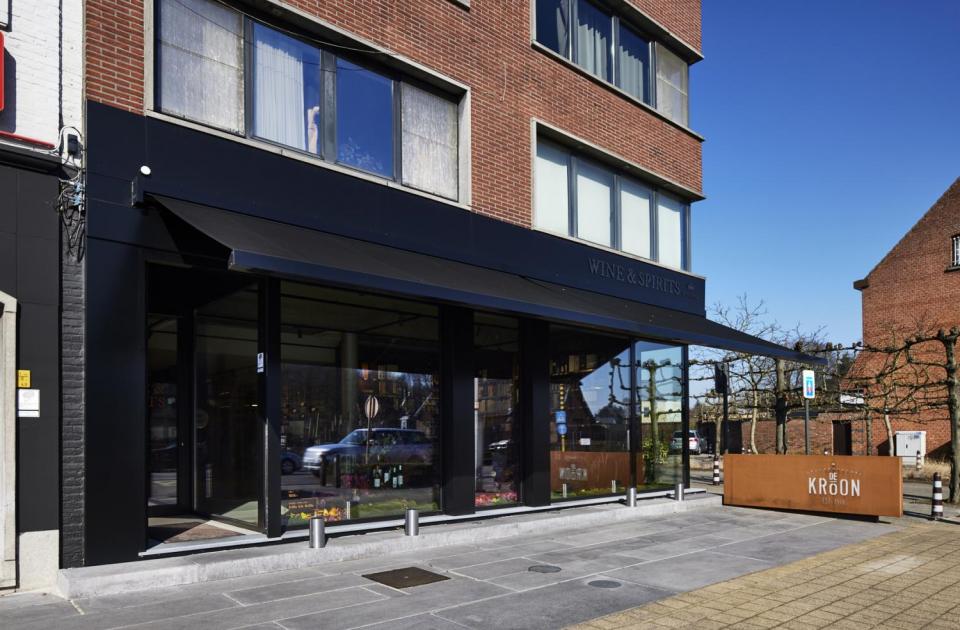 De Kroon drankenhal wijnegem, mathieu gijbels - winkelpand, magazijn bouwen, renovatie, uitbreiding bedrijfsgebouw