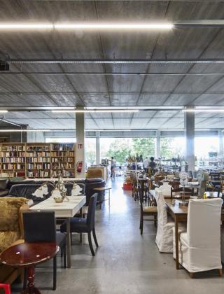 Kringloopwinkel Vites, Televil, Sint-Pieters-Leeuw, nieuwbouw, HUB, winkelpand, winkel bouwen, retailbouw, bedrijfsgebouw, staalbouw, betonbouw