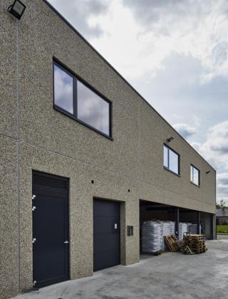 Horta Rillaar, winkelpand, winkel bouwen, retail bouw, mathieu gijbels, tuin dier decoratie, de voordenkers