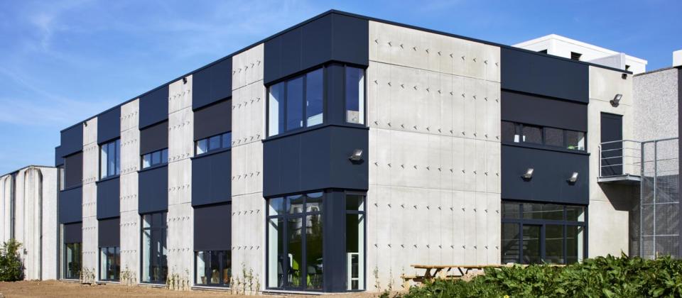 Armacell, nieuwbouw, mathieu gijbels, kantoorbouw, kantoorgebouw, bedrijfsgebouw bouwen, betonbouw, staalbouw, renovatie