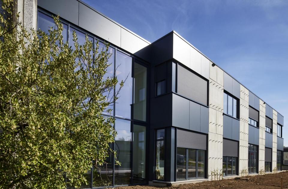 Armacell, nieuwbouw, mathieu gijbels, kantoorbouw, kantoorgebouw, bedrijfsgebouw bouwen, betonbouw, staalbouw, renovatie