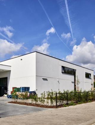 Delhaize, Beerzel, voeding, retail, verkoop, Mathieu Gijbels, Nieuwbouw, winkelpand renovatie, staalbouw, betonbouw