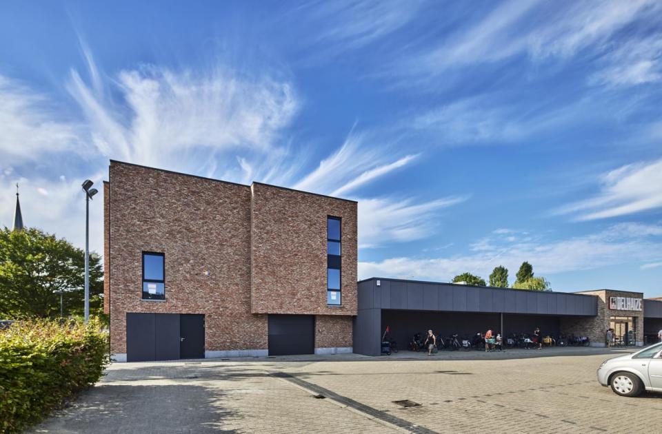 ad delhaize, melsele, renovatie, winkelpand, retail, mathieu gijbels, retail, bouw,, de voordenkers, betonbouw, staalbouw, bouwteam