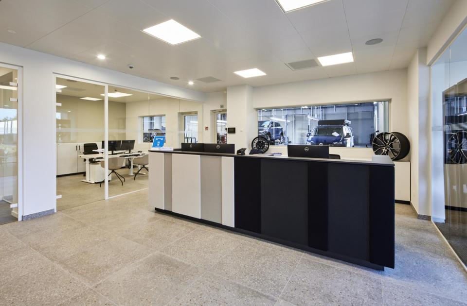 Bandenpunt, delorge group, mathieu gijbels, nieuwbouw, staalbouw, betonbouw, bedrijfsgebouw, opslagruimte