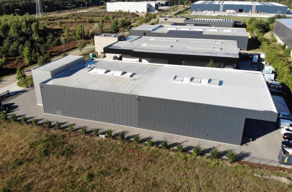 Digoo-it, uitbreiding, mathieu gijbels, Lommel, bedrijfspand, staalbouw, betonbouw